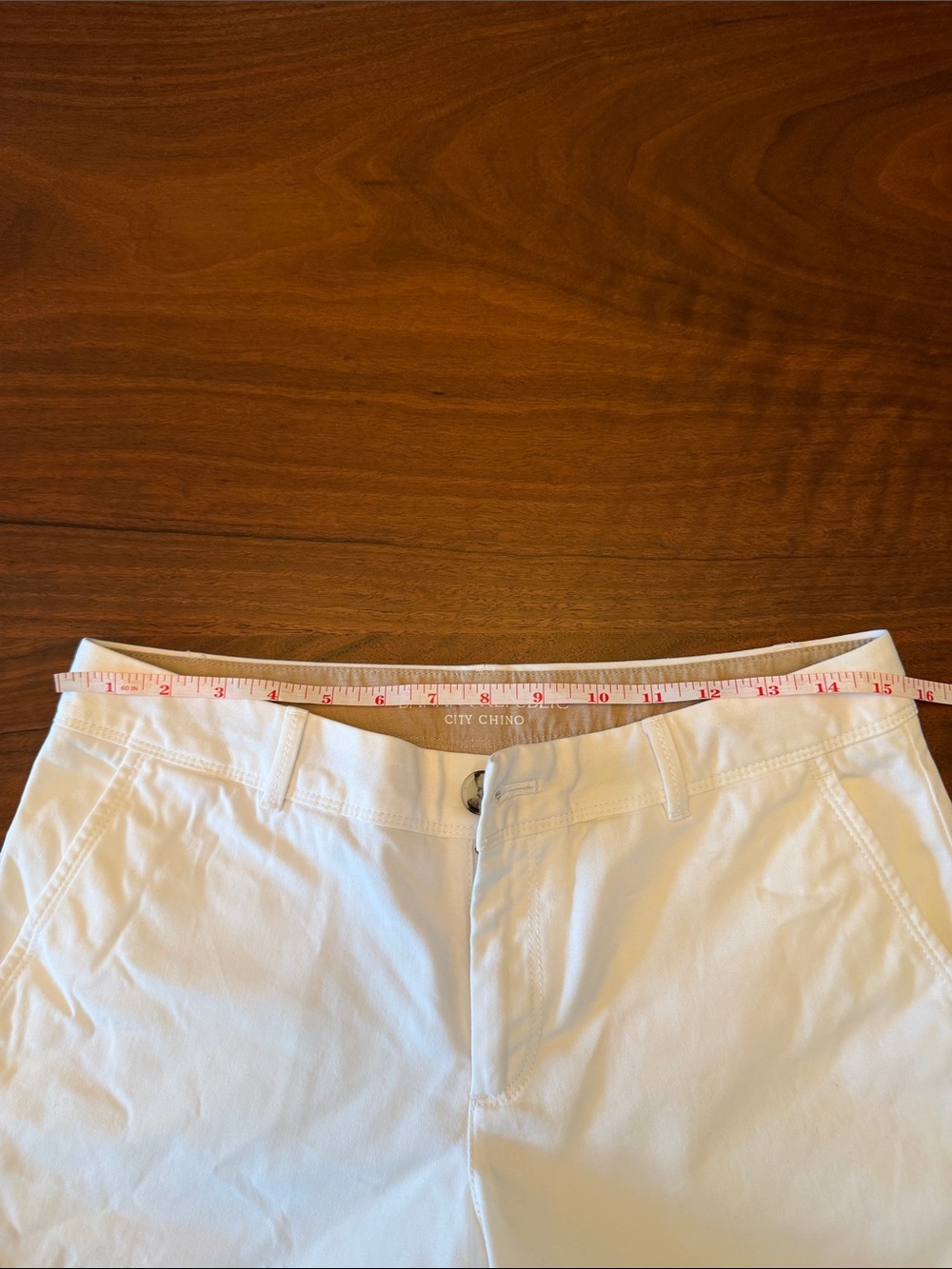 Banana Republic White Cuffed Chino Shorts for Women - Picture 4 of 7